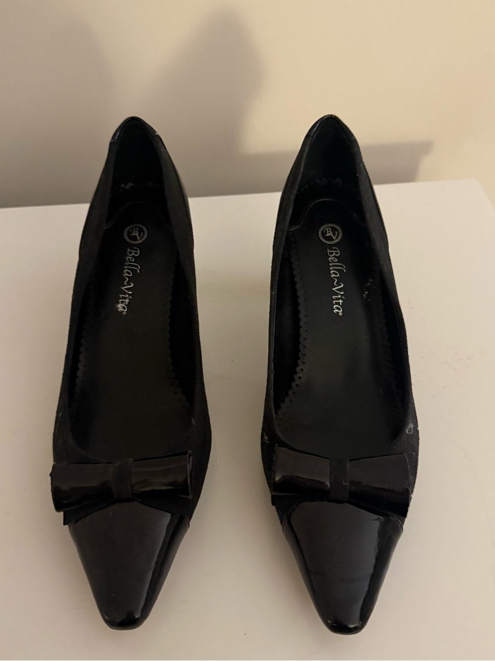 bella vita Black Patent Heel Pump with Bow